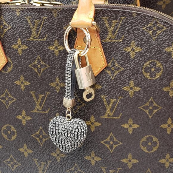 Authentic Louis Vuitton Lock & Key with unbranded Bagcharm, Keycharm, Keychain - Picture 6 of 8